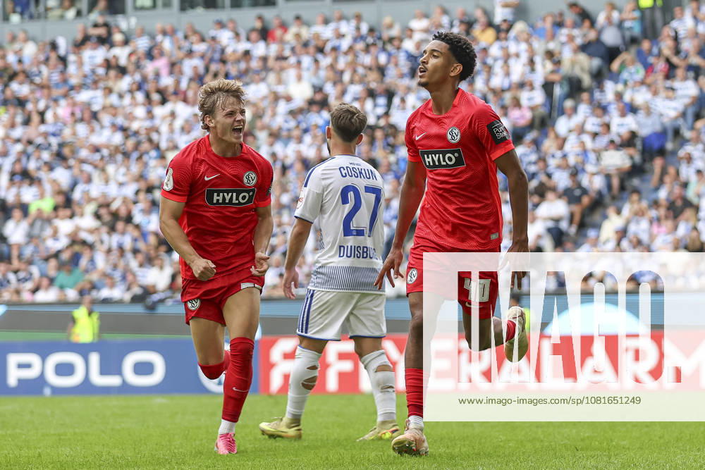 Francis Onyeka (SV 07 Elversberg) Torjubel, jubelt nach seinem Treffer zum 1:3 waehrend des Spiels der 1. Runde des DFB-Pokal zwischen MSV Duisburg und SV 07 Elversberg, Schauinsland-Reisen-Arena am 22. August 2026 in Duisburg, Deutschland. (Foto von Oliver Kaelke DeFodi Images) +++ Francis Onyeka (SV 07 Elversberg) celebrates after scoring his team s third goal during the 1st round match of the DFB-Pokal between MSV Duisburg and SV 07 Elversberg at Schauinsland-Reisen-Arena on August 22, 2026 in Duisburg, Germany. (Photo by Oliver Kaelke DeFodi Images) DFB DFL REGULATIONS PROHIBIT ANY USE OF PHOTOGRAPHS AS IMAGE SEQUENCES AND OR QUASI-VIDEO. (Photo by Oliver Kaelke DeFodi Images) -