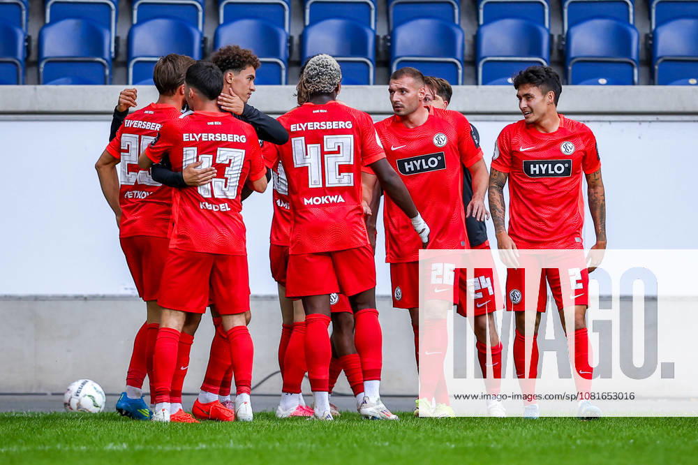 2026.08.22, Fußball, DFB-Pokal, MSV Duisburg - SV Elversberg, Schauinsland-Reisen-Arena, 1.Runde, Saison 2026 2027: Torjubel von Francis Onyeka (SV Elversberg 40) beim Tor zum 1:2 DFB regulations prohibit any use of photographs as image sequences and or quasi-video. Photo: WilkowskixPressefotoKochx Nordrhein-Westfalen Deutschland