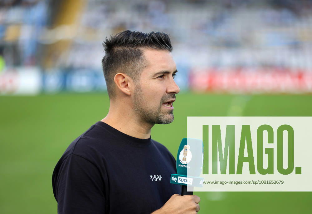 Fussball, Herren, DFB-Pokal, 1.Hauptrunde, Saison 2026 2027, TSV 1860 München - Holstein Kiel, Grünwalder Stadion Alper Kayabunar, Trainer (TSV 1860 München) beim Interview