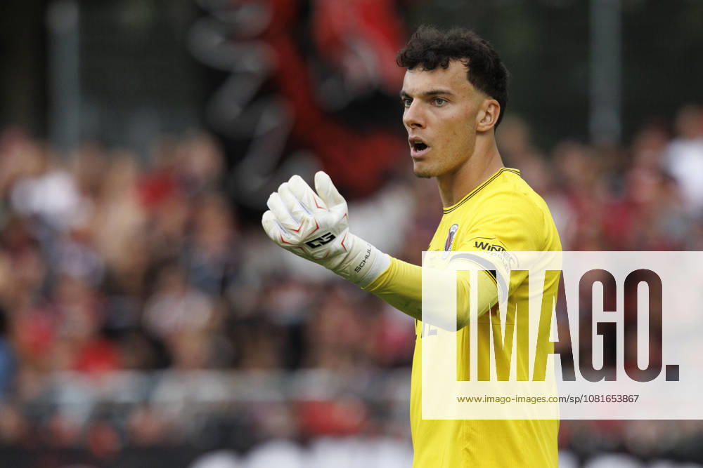 Arne Schulz (Viktoria Koeln, 1) gestures during the DFB-Cup match between Viktoria Koeln vs. 1. FC Nuernberg at the Sportpark Hoehenberg on August 22, 2026 in Koeln, Germany. DFL REGULATIONS PROHIBIT ANY USE OF PHOTOGRAPHS AS IMAGE SEQUENCES AND OR QUASI-VIDEO. Nordrhein-Westfalen Germany