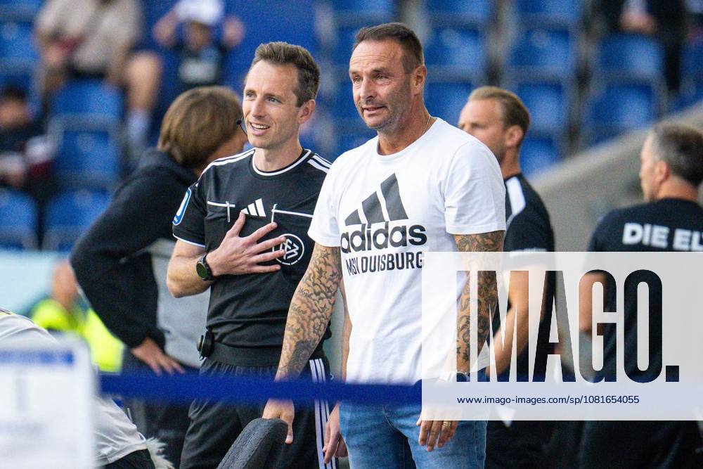 Fußball DFB-Pokal MSV Duisburg - SV Elversberg am 22.08.26 in der Schauinsland-Reisen Arena in Duisburg Dietmar Hirsch ( Trainer Cheftrainer Duisburg ) Duisburg