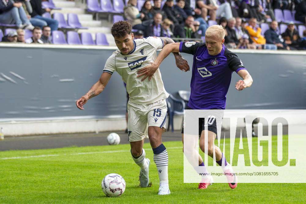 GER, Aue, Fussball, DFB-Pokal, 1. Hauptrunde, FC Erzgebirge Aue vs. TSG 1899 Hoffenheim im Bild v.l.: Valentin Gendrey (TSG Hoffenheim 15), Linus Queißer (FC Erzgebirge Aue 10), Zweikampf 22.08.2026, EINS Erzgebirgsstadion Aue DFB REGULATIONS PROHIBIT ANY USE OF PHOTOGRAPHS AS IMAGE SEQUENCES AND OR QUASI-VIDEO,