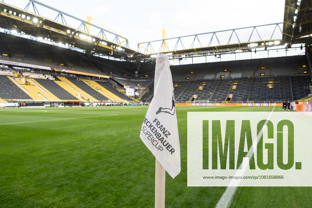 GER Deutschland, Fussball, Saison 2026 2027, Franz Beckenbauer Supercup - Borussia Dortmund vs FC Bayern München Muenchen Eckfahne mit dem Logo Franz Beckenbauer Cup Dortmund Signal Iduna Park Nordrhein-Westfalen (NRW) Deutschland