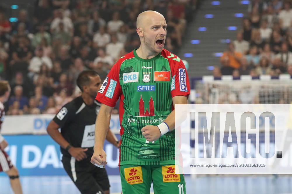 Handball, Rexel Supercup 2026, SC Magdeburg - Füchse Berlin, v.l. Daniel Pettersson (Magdeburg, 11) Jubel, Torjubel, jubelt ueber das Tor, celebrate the goal, celebration München