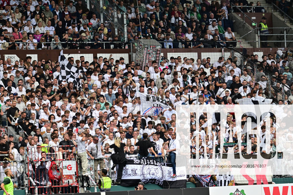 GER Fußball, Männer,DFB Pokal, 1.Runde Saison 2026 2027, Hamburg, Lüneburger SK vs Werder Bremen Feature der Lüneburger Fanblock DFB DFL regulations prohibit any use of photographs as image sequences and or quasi-video) Hamburg Millerntorstadion Hamburg Deutschland