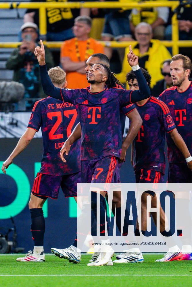 Supercup, Deutschland, Borussia Dortmund vs. FC Bayern München, 22.08.2026 im Signal Iduna Park Tor und Jubel zum 0:2 durch Michael Olise Jubel mit Harry Kane Joshua Kimmich Jonathan Tah Nathaniel Brown Aleksandar Pavlovic