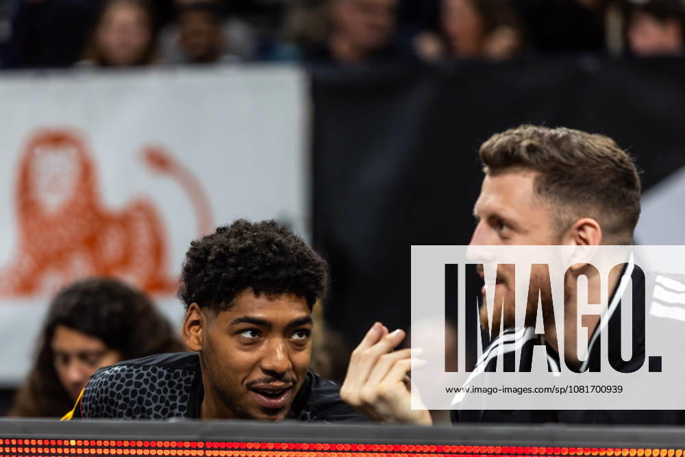 GER, Turkish Airlines Supercup 2026, Hamburg, Finale, Deutschland-Kroatien Kostja Mushidi (Deutschland, 29) spricht mit Isaiah Hartenstein (Deutschland, 55) Hamburg Barclays Arena Hamburg Deutschland