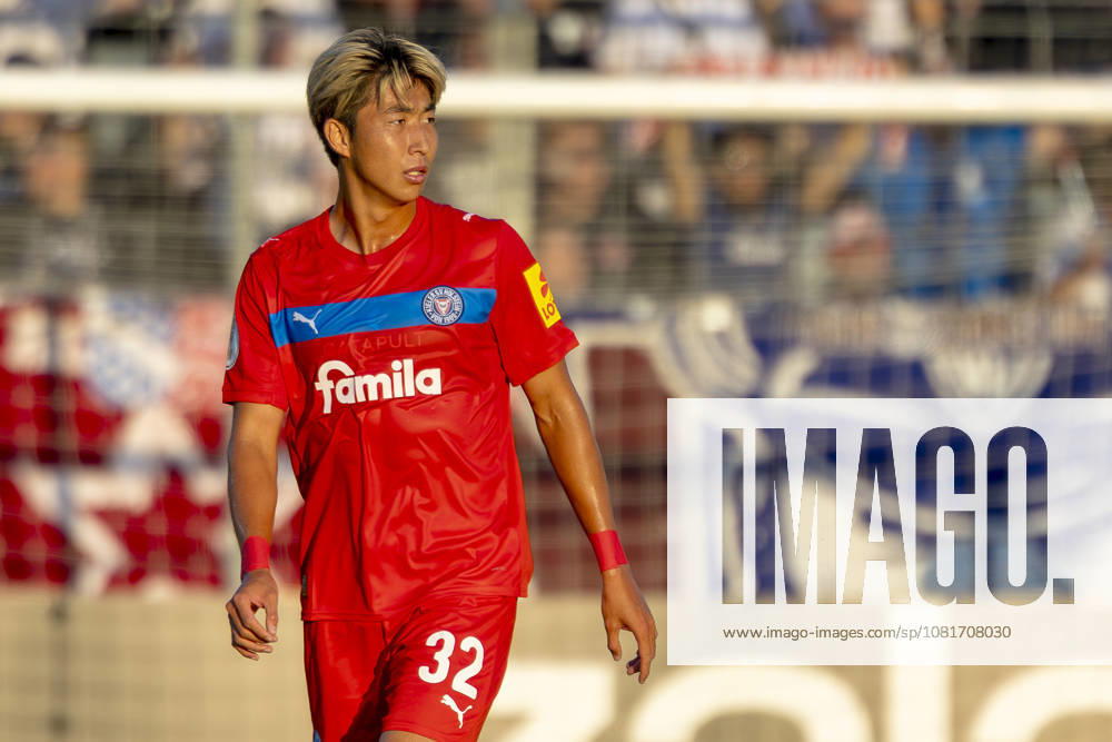 München, Deutschland 22. August 2026: DFB-Pokal - 2026 2027 - 1. Runde - TSV 1860 München gegen Holstein Kiel Im Bild: Hiroki Sekine (Kiel) DFB DFL regulations prohibit any use of photographs as image sequences and or quasi-video Grünwalder Stadion Bayern