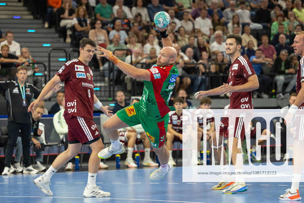 Shot on goal by Oscar Bergendahl (SC Magdeburg, 54), SC Magdeburg vs. Füchse Berlin, Handball, HBL, REXEL SUPER CUP, 2026, 22.08.2026 Munich SAP Garden Germany