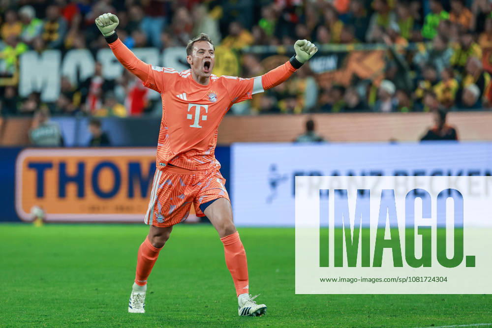 Franz Beckenbauer Supercup 2026 - Borussia Dortmund - FC Bayern München am 22.08.2026 im Signal Iduna Park in Dortmund Torwart Manuel Neuer (Muenchen 1) jubelt und freut sich über das Tor zum 0 zu 1 durch Nathaniel Brown (Muenchen 11) (nicht im Bild)