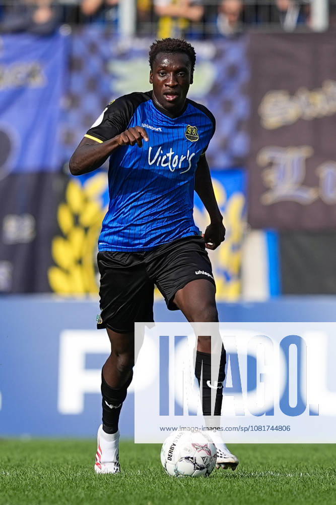 Fußball, DFB Pokal, 1. FC Saarbrücken - Hertha BSC, Saison 2026 2027, Ludwigsparkstadion: Abdoulaye Kamara (1.FC Saarbruecken, 15) DFB regulations prohibit any use of photographs as image sequences and or quasi-video.