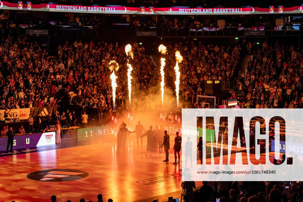 Basketball Hamburg 22.08.2026 Turkish Airlines Supercup 2026 Finale Deutschland (GER) - Kroatien (CRO) Teamvorstellung Deutschland Nelson Weidemann (Deutschland, No.11)