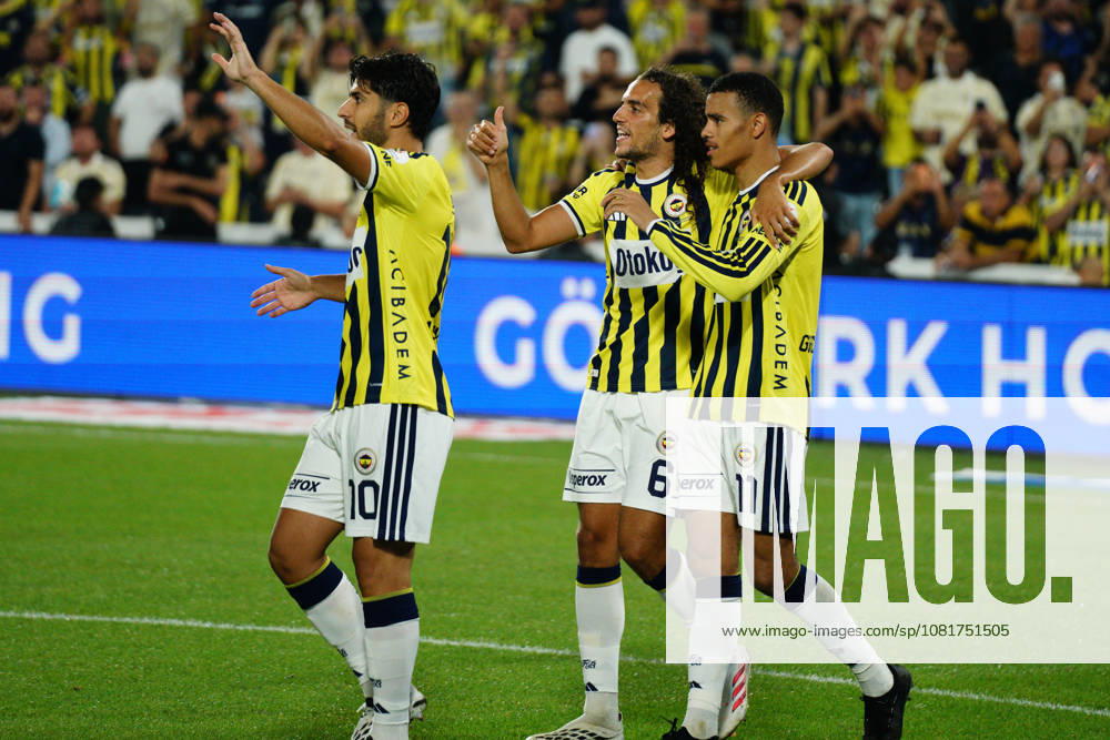 Mason Greenwood (C-R) and Matteo Guendouzi (C-L) of Fenerbahce celebrates after fourth goal during the Turkish Super League 2026 27 match between Fenerbahce and Konyaspor at the Chobani Stadium, Fenerbahce Sukru Saracoglu Sports Complex in Istanbul, Turkey, on August 22, 2026. Kadikoy Turkey - ZUMAu194 20260822_zip_u194_030
