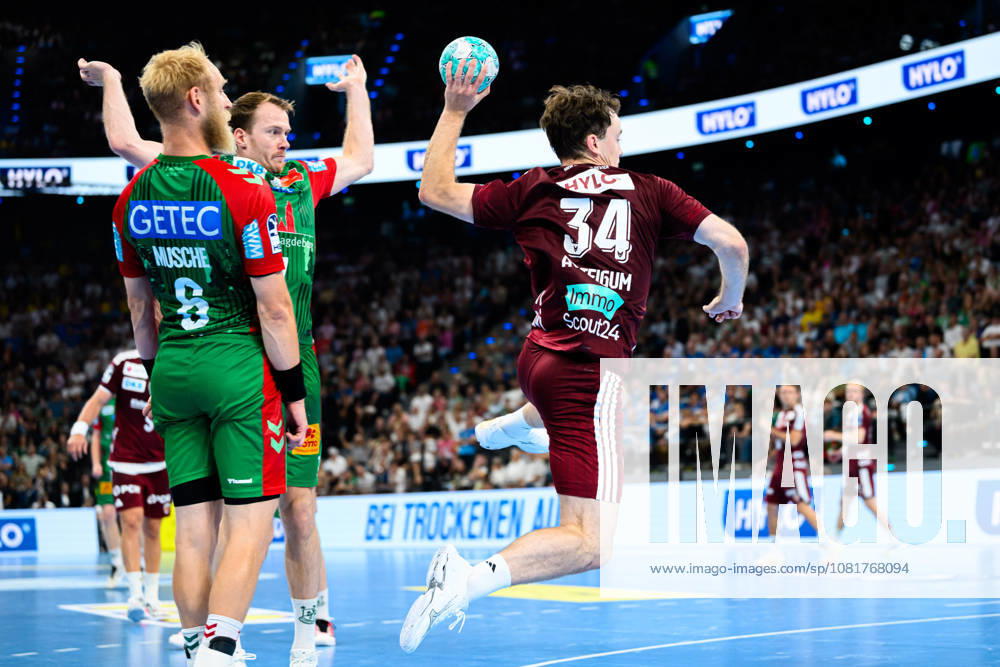Muenchen: HBL Super Cup 2026 - SC Magdeburg - Fuechse Berlin v.li. Tim Bennet Thielicke (SC Magdeburg), Hakun West av Teigum (Berlin) Muenchen SAP Garden Bayern Deutschland