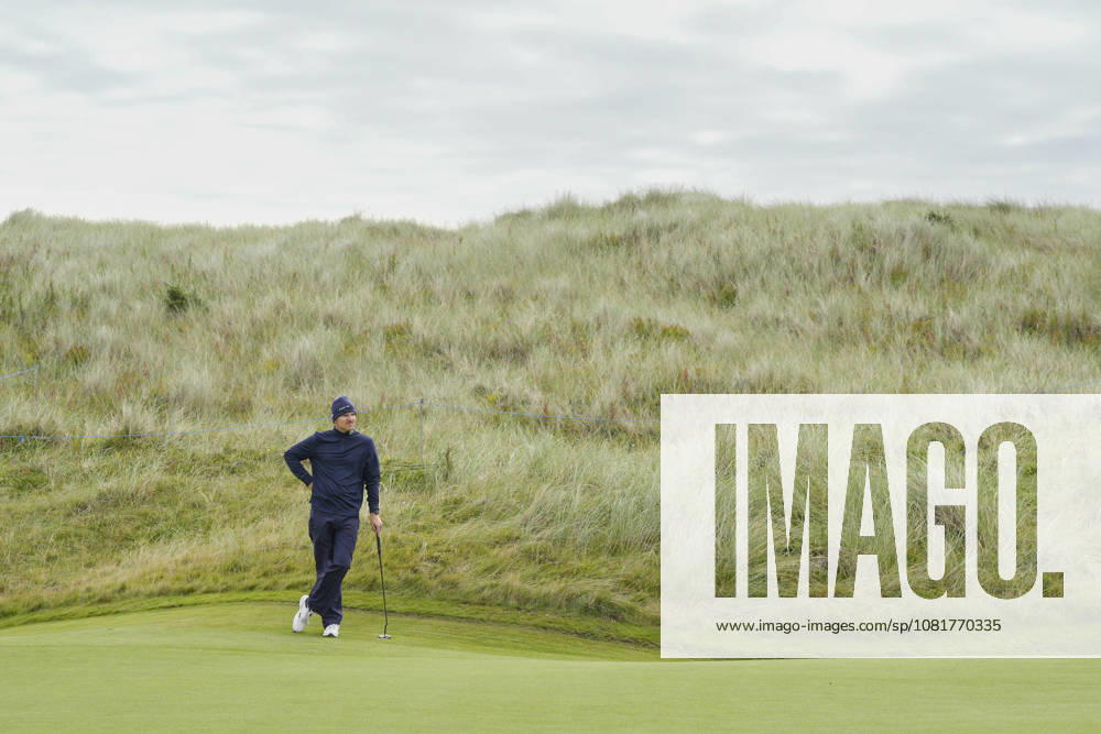 BALMEDIE, SCOTLAND - AUG 23: Yannik Paul (GER) waits on the 2nd green during Round 4 at the 2026 Nexo Championship at the Trump International Golf Links, Balmedie on August 23, 2026 in Aberdeenshire, Scotland The 2026 Nexo Championship