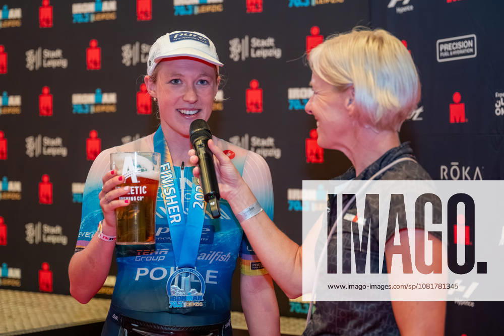 Leipzig - Triathlon-Premiere in Leipzig: Willy Hirsch und Caroline Pohle gewinnen Ironman 70.3, Leipziger Geschwister auf Platz 2 (Teil 2) 23.08.2026 ab 8 Uhr Stadtgebiet Leipzig und Umland Fotograf: EHL Media Erik-Holm Langhof Am Sonntagmorgen startete am Cospudener See erstmals ein Ironman 70.3 in Leipzig. Sportamtsleiterin Katja Büchel gab um 8 Uhr den Startschuss für die männlichen Profis, fünf Minuten später folgten die Profi-Frauen sowie weitere Minuten später Hunderte Amateur-Sportler. Insgesamt nahmen rund 2.500 Triathleten an der Veranstaltung teil. Vor ihnen lagen 1,9 Kilometer Schwimmen, 90 Kilometer Radfahren durch das Leipziger Neuseenland sowie ein abschließender Halbmarathon insgesamt rund 113 Kilometer. Schlussendlich setzte sich bei den Männern Wilhelm Willy Hirsch durch und gewann die Leipziger Premiere. Der Leipziger Triathlet Rico Bogen belegte den zweiten Platz, der Franzose Pierre Dupuy kam auf Platz drei. Das Rennen der Frauen entschied Caroline Pohle für sich. Bogens Schwester Bianca Bogen erreichte ebenfalls Platz zwei. Auf den dritten Podestplatz bei den Frauen kam Brooke Gillies aus Großbritannien. Leipzig Sachsen Deutschland