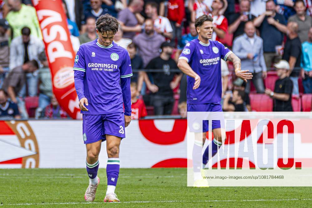 EINDHOVEN - Thom van Bergen of FC Groningen after his team s second goal conceded during the Eredivisie match between PSV Eindhoven and FC Groningen at the Philips Stadium on August 23, 2026, in Eindhoven, the Netherlands. KEVIN SENDERS ANP Eredivisie 2026 27 ANPxSportx xMarcelxterxBalsxIVx 566101445 originalFilename: 566101445