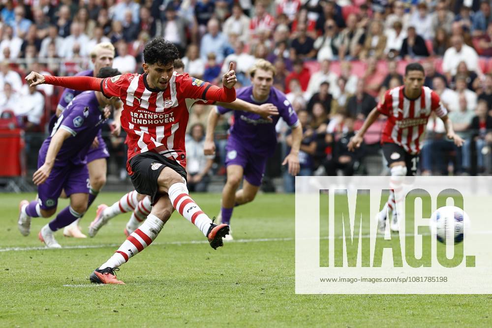 , Philips stadium , season 2026 202 , Dutch Eredivisie football , match between PSV and FC Gronngen , picture shows PSV player Ricardo Pepi scores 3-1 for PSV PSV - Groningen x205974499x