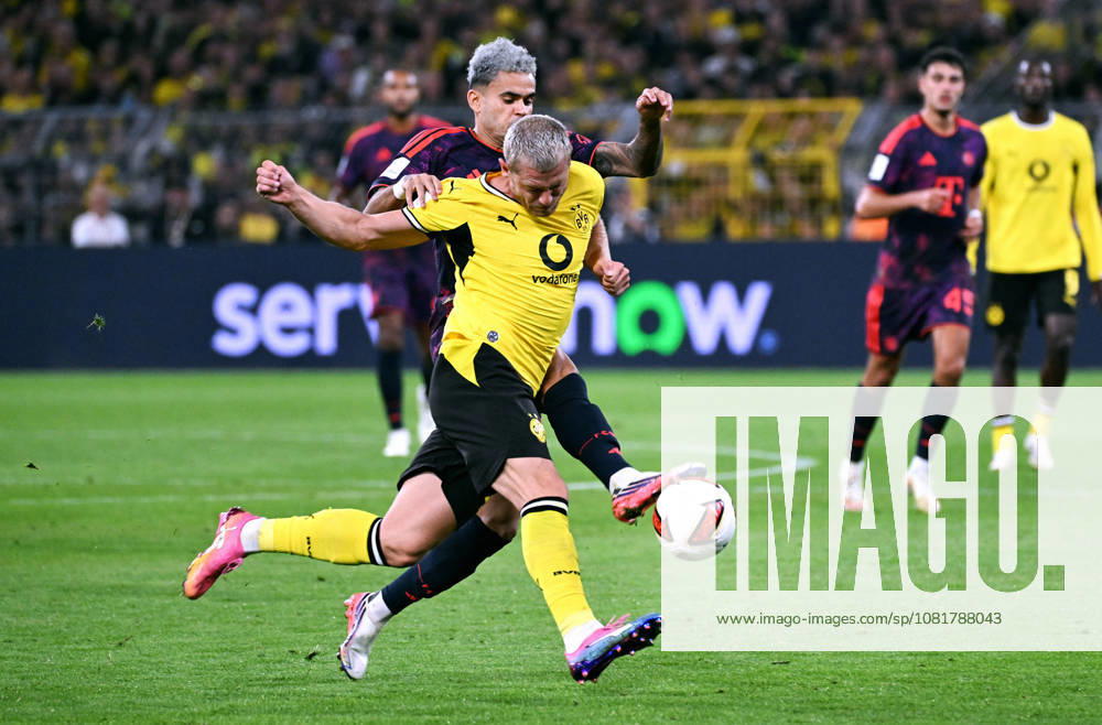 Dortmund, Germany, 1. Bundesliga, Supercup, Signal Iduna Park Dortmund, Bor. Dortmund vs FC Bayern München 1:2; Julian Ryerson (BVB), Luis Diaz (FCB). Action