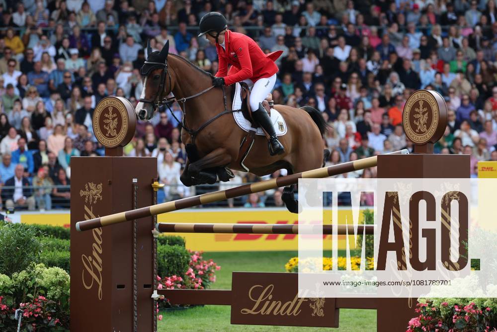 Sophie Hinners (GER, Deutschland) mit Pferd Iron Dames Singclair scheitert am letzten Hindernis, Springfehler , Springen, FEI Jumping World Championship, WM, Weltmeisterschaft , FEI Jumping World Championship, Competition Individual Final, Longines-Prize, Longines-Preis, Finale Einzelwertung, Jumping , AACHEN - FEI World Championships 2026, Weltfest des Pferdesports, Reitsport Weltmeisterschaft 2026, Aachen 2026, Welcome Home 2026, Aachener Soers, 11. bis 23. August 2026, Reitsport, 23.08.2026, Aachen Aachener Soers Deutschland