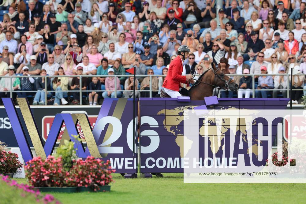 Richard Vogel (GER, Deutschland) mit Pferd Unites Touch S, aktueller Europameister und Sieger des Rolex Grand Prix von Aachen 2026 (CHIO Aachen)scheitert an der WM-Mauer, Reiterfehler, Hindernisfehler, Springen, FEI Jumping World Championship, WM, Weltmeisterschaft , FEI Jumping World Championship, Competition Individual Final, Longines-Prize, Longines-Preis, Finale Einzelwertung, Jumping , AACHEN - FEI World Championships 2026, Weltfest des Pferdesports, Reitsport Weltmeisterschaft 2026, Aachen 2026, Welcome Home 2026, Aachener Soers, 11. bis 23. August 2026, Reitsport, 23.08.2026, Aachen Aachener Soers Deutschland