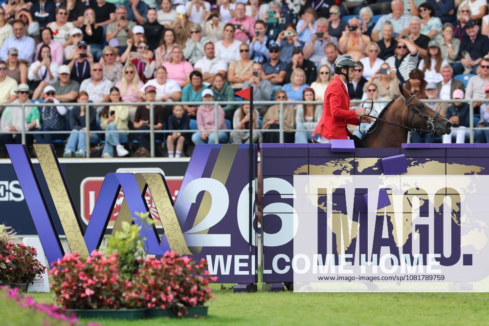 Richard Vogel (GER, Deutschland) mit Pferd Unites Touch S, aktueller Europameister und Sieger des Rolex Grand Prix von Aachen 2026 (CHIO Aachen)scheitert an der WM-Mauer, Reiterfehler, Hindernisfehler, Springen, FEI Jumping World Championship, WM, Weltmeisterschaft , FEI Jumping World Championship, Competition Individual Final, Longines-Prize, Longines-Preis, Finale Einzelwertung, Jumping , AACHEN - FEI World Championships 2026, Weltfest des Pferdesports, Reitsport Weltmeisterschaft 2026, Aachen 2026, Welcome Home 2026, Aachener Soers, 11. bis 23. August 2026, Reitsport, 23.08.2026, Aachen Aachener Soers Deutschland