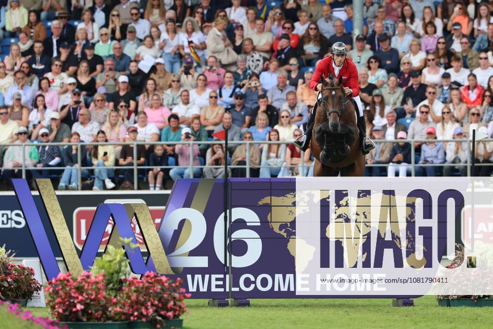 Richard Vogel (GER, Deutschland) mit Pferd Unites Touch S, aktueller Europameister und Sieger des Rolex Grand Prix von Aachen 2026 (CHIO Aachen), Frust, enttäuschtes Gesicht beim Sprung, Springen, FEI Jumping World Championship, WM, Weltmeisterschaft , FEI Jumping World Championship, Competition Individual Final, Longines-Prize, Longines-Preis, Finale Einzelwertung, Jumping , AACHEN - FEI World Championships 2026, Weltfest des Pferdesports, Reitsport Weltmeisterschaft 2026, Aachen 2026, Welcome Home 2026, Aachener Soers, 11. bis 23. August 2026, Reitsport, 23.08.2026, Aachen Aachener Soers Deutschland