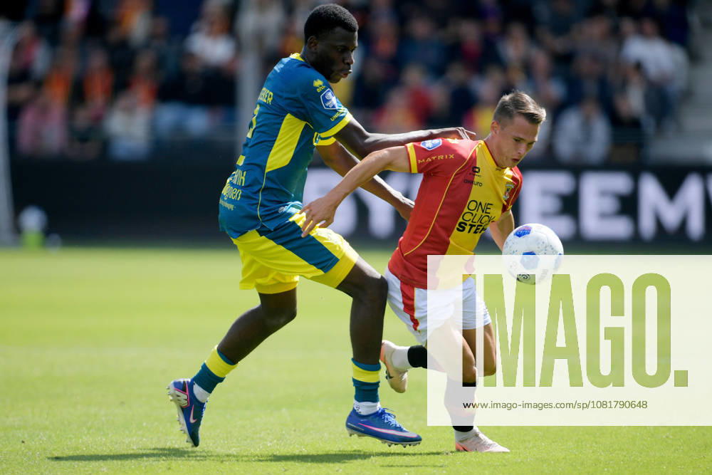 2026-08-23 Go Ahead Eagles v ADO Den Haag - VriendenLoterij Eredivisie DEVENTER, NETHERLANDS - AUGUST 23: (L-R) Othniel Raterink van ADO Den Haag, Mathis Suray of Go Ahead Eagles during the VriendenLoterij Eredivisie match between Go Ahead Eagles and ADO Den Haag at De Adelaarshorst on August 23, 2026 in Deventer, Netherlands. Deventer De Adelaarshorst Netherlands Content not available for redistribution in The Netherlands directly or indirectly through any third parties.