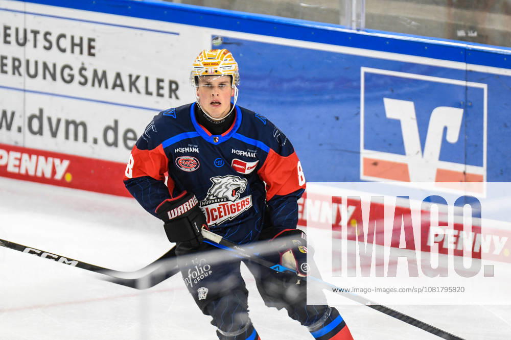 Nuernberg Ice Tigers vs. Loewen Frankfurt, Eishockey, Deutsche Eishockey Liga, Penny DEL, Vorbereitungsspiel, Gaeuboden Cup, Saison 2026 2027 am 23.08.2026 Noah Samanski (Nuernberg Ice Tigers), Eishockey Herren, Deutsche Eishockey Liga, Penny DEL, Vorbereitungsspiel, Gaeuboden Cup, Saison 2026 2027 am 23.08.2026 im Eisstadion am Pulverturm, Nuernberg Ice Tigers (blau) gegen Loewen Frankfurt (weiss)