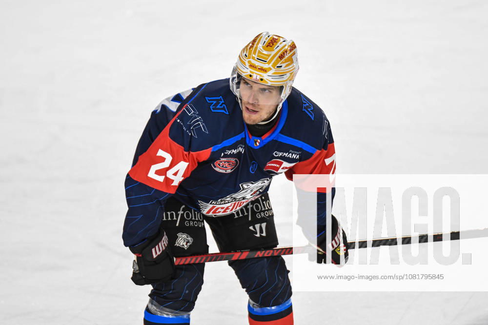 Nuernberg Ice Tigers vs. Loewen Frankfurt, Eishockey, Deutsche Eishockey Liga, Penny DEL, Vorbereitungsspiel, Gaeuboden Cup, Saison 2026 2027 am 23.08.2026 Marcus Weber (Nuernberg Ice Tigers), Eishockey Herren, Deutsche Eishockey Liga, Penny DEL, Vorbereitungsspiel, Gaeuboden Cup, Saison 2026 2027 am 23.08.2026 im Eisstadion am Pulverturm, Nuernberg Ice Tigers (blau) gegen Loewen Frankfurt (weiss)
