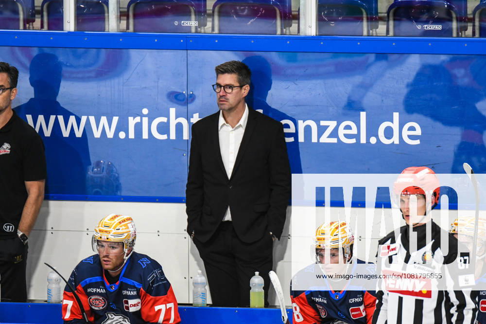 Nuernberg Ice Tigers vs. Loewen Frankfurt, Eishockey, Deutsche Eishockey Liga, Penny DEL, Vorbereitungsspiel, Gaeuboden Cup, Saison 2026 2027 am 23.08.2026 Jochen Hecht (Nuernberg Ice Tigers), Eishockey Herren, Deutsche Eishockey Liga, Penny DEL, Vorbereitungsspiel, Gaeuboden Cup, Saison 2026 2027 am 23.08.2026 im Eisstadion am Pulverturm, Nuernberg Ice Tigers (blau) gegen Loewen Frankfurt (weiss)