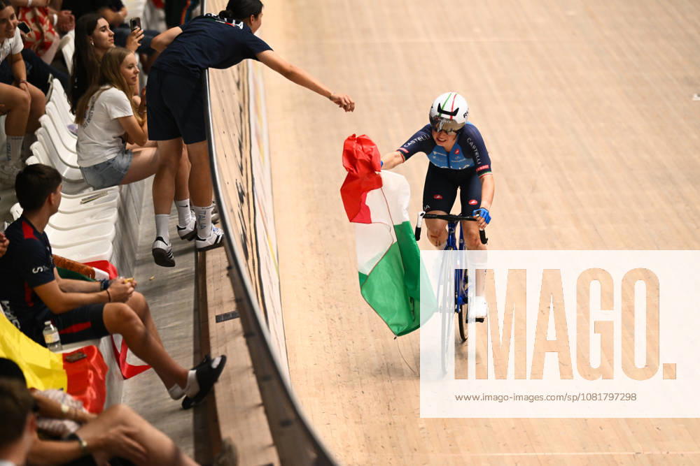 2026 UCI Junior Track World Championships Picture by Mathew Wells SWpix.com - 23 08 2026 - Cycling - 2026 UCI Junior Track World Championships - Heusden-Zolder, Flanders, Belgium - Women Madison Final - Agata Campana and Matilde Rossignoli of Italy wisn the Gold Medal