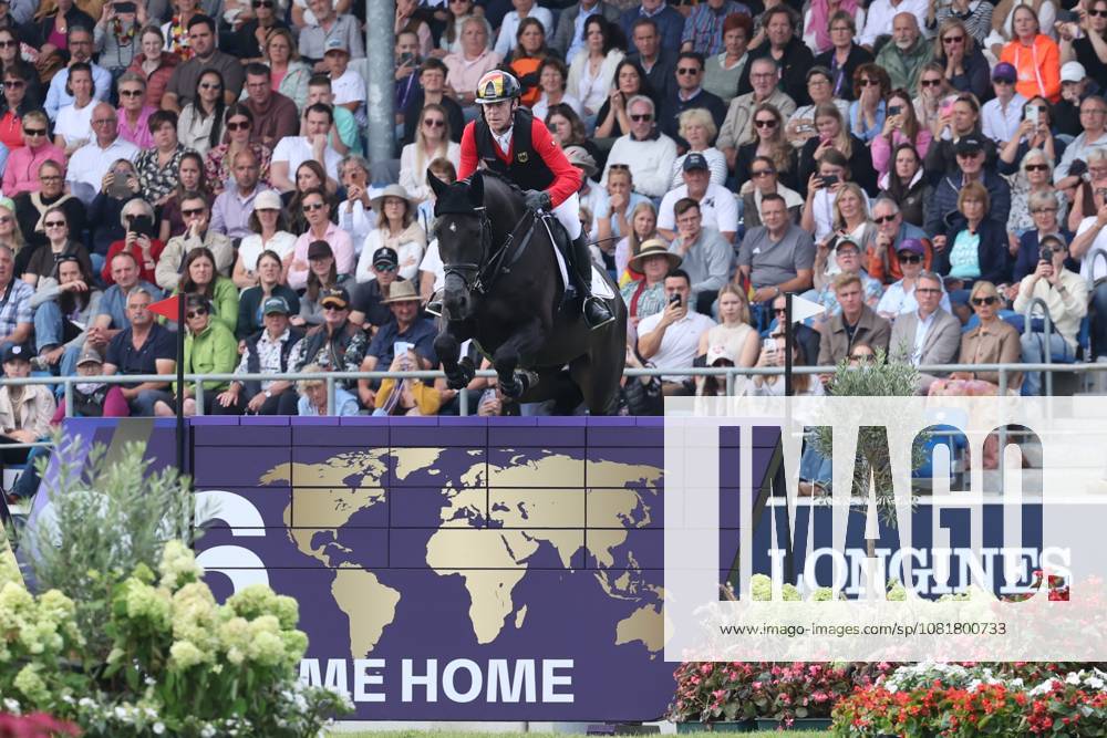 Marcus Ehning (GER, Deutschland) mit Pferd Coolio 42, FEI Jumping World Championship, WM, Weltmeisterschaft Third Competition Individual Final LONGINES-Prize, Longines-Preis, Parcourbesichtigung, Springen, Jumping, AACHEN - FEI World Championships 2026, Finale Weltfest des Pferdesports, Reitsport Weltmeisterschaft 2026, Aachen 2026, Welcome Home 2026, Aachener Soers, 11. bis 23. August 2026, Reitsport, 23.08.2026, Aachen Aachener Soers Deutschland