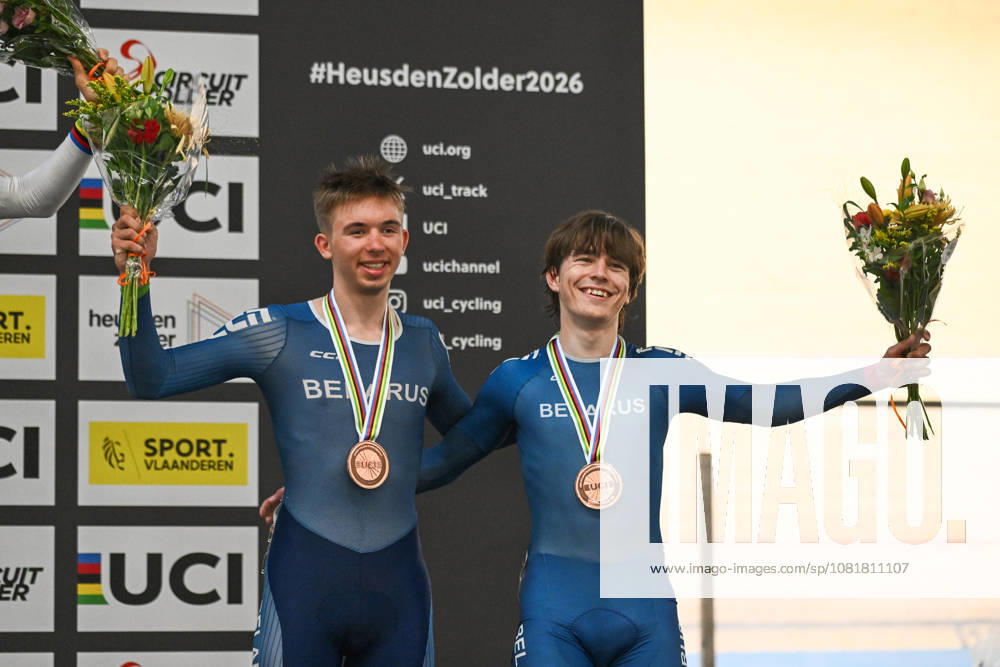 2026 UCI Junior Track World Championships Picture by Mathew Wells SWpix.com - 23 08 2026 - Cycling - 2026 UCI Junior Track World Championships - Heusden-Zolder, Flanders, Belgium - Mens Madison Final - Dzianis Baranouski and Ilya Yankouski of Belarus receiving the Bronze Medal