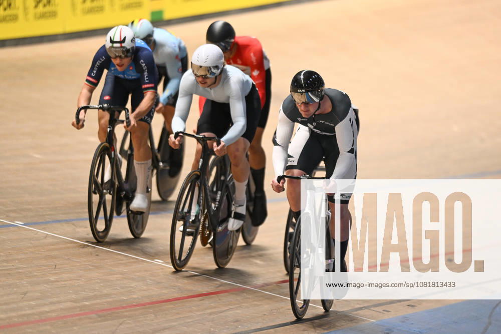 2026 UCI Junior Track World Championships Picture by Mathew Wells SWpix.com - 23 08 2026 - Cycling - 2026 UCI Junior Track World Championships - Heusden-Zolder, Flanders, Belgium - Men Keirin Semifinals - Cooper Nilsson of New Zealand, Nikita Butenko of AIN