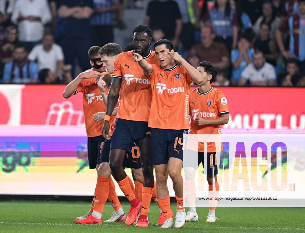 Trabzonspor v Basaksehir - Turkish Super Lig TRABZON, TURKIYE - AUGUST 23: Istanbul Basaksehir s Eldar Shomurodov (14) celebrates a goal with his teammates during the Turkish Super Lig week 2 match between Trabzonspor and Istanbul Basaksehir at Papara Park in Trabzon, Turkiye, on August 23, 2026. Hakan Burak Altunoz Anadolu Trabzon Turkey. Editorial use only. Please get in touch for any other usage.