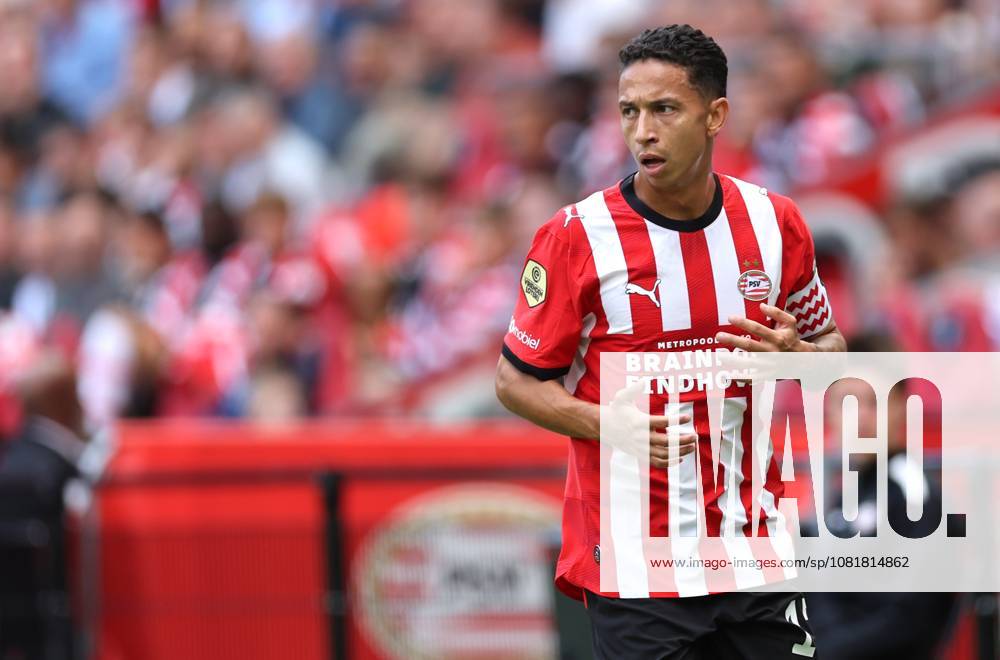EINDHOVEN - PSV Eindhoven verdediger Mauro Junior tijdens de Vriendenloterij eredivisie wedstrijd tussen PSV en FC Groningen in Philips stadion op 23 augustus 2026 in Eindhoven , Nederland. -