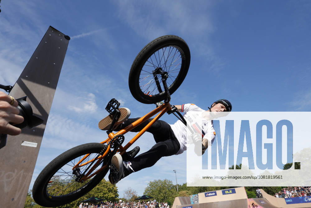 Finale Männer bei der UEC BMX Freestyle Park Europameisterschaft in Darmstadt Ausrichter VC Darmstadt hier Dylan Hessey (GBR) Darmstadt Hessen Deutschland