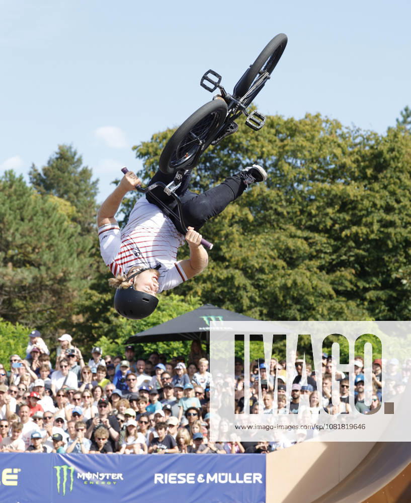 Finale Männer bei der UEC BMX Freestyle Park Europameisterschaft in Darmstadt Ausrichter VC Darmstadt hier Philipp Muth Darmstadt Deutscher Meister Darmstadt Hessen Deutschland