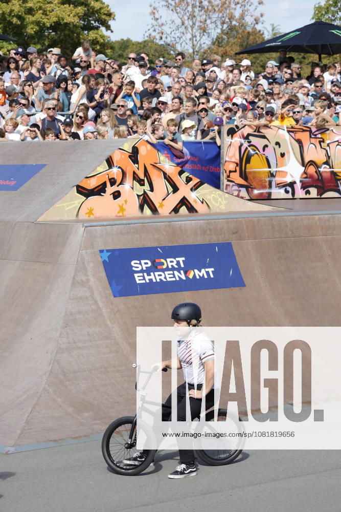 Finale Männer bei der UEC BMX Freestyle Park Europameisterschaft in Darmstadt Ausrichter VC Darmstadt hier enttäuschter Philipp Muth Darmstadt Deutscher Meister Darmstadt Hessen Deutschland