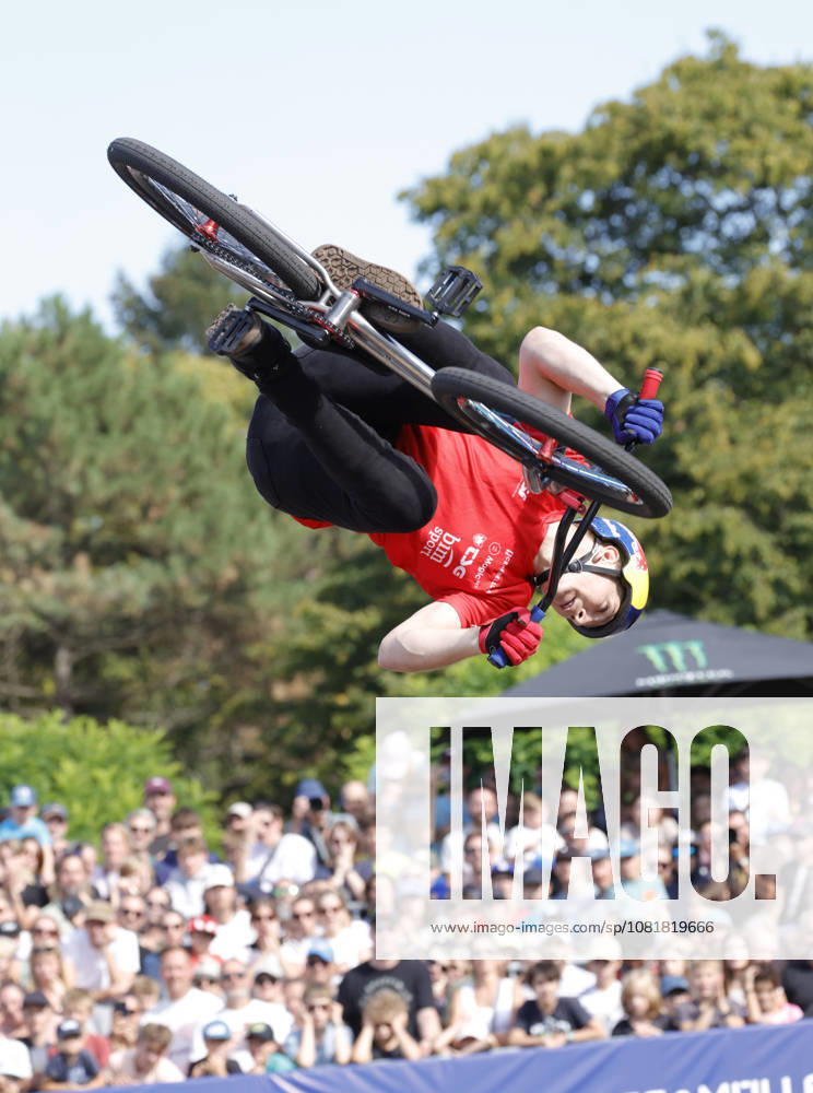 Finale Männer bei der UEC BMX Freestyle Park Europameisterschaft in Darmstadt Ausrichter VC Darmstadt hier Marin Rantes (Cro) Darmstadt Hessen Deutschland