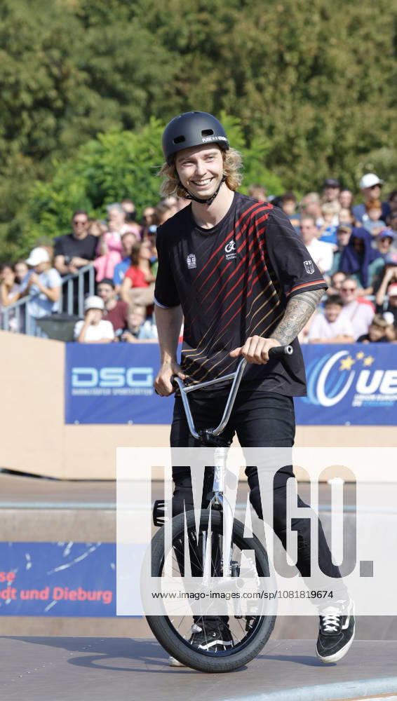 Finale Männer bei der UEC BMX Freestyle Park Europameisterschaft in Darmstadt Ausrichter VC Darmstadt hier Dean Florian - bester Deutscher Teilnehmer mit Rang 7 Darmstadt Hessen Deutschland