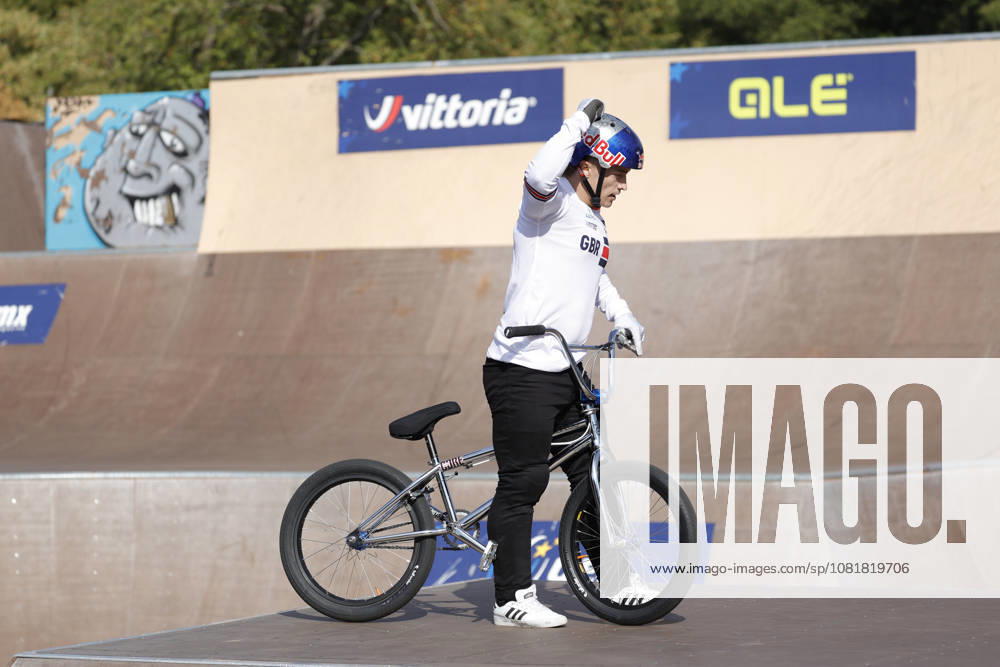 Finale Männer bei der UEC BMX Freestyle Park Europameisterschaft in Darmstadt Ausrichter VC Darmstadt hier Kieran Reilly (GBR) Darmstadt Hessen Deutschland