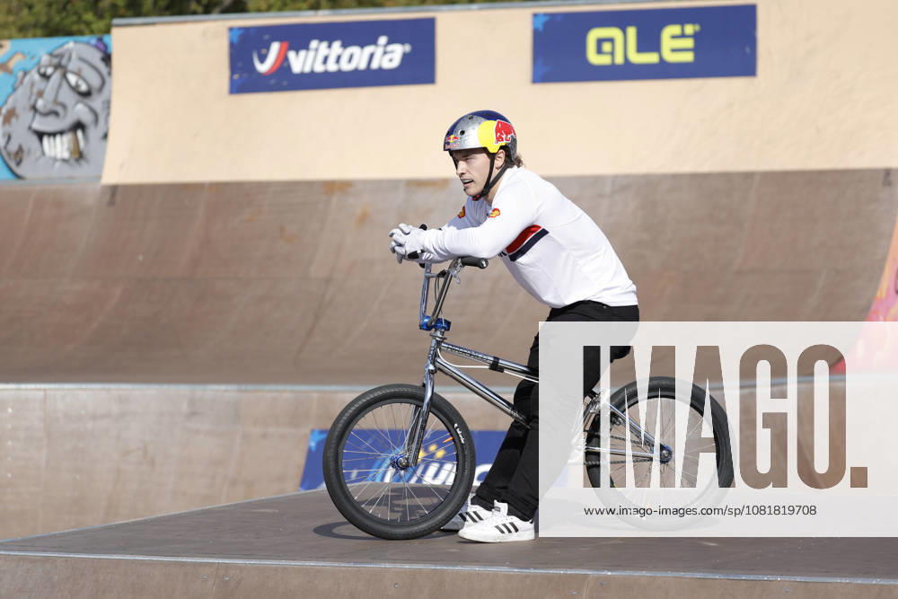 Finale Männer bei der UEC BMX Freestyle Park Europameisterschaft in Darmstadt Ausrichter VC Darmstadt hier Kieran Reilly (GBR) Darmstadt Hessen Deutschland