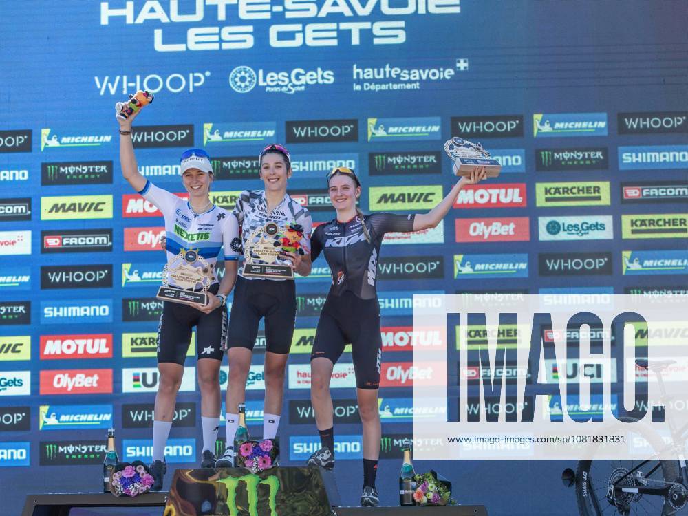 UCI coupe du monde Cross country moins de 23 ans femmes Compagnon Michel MAXPPP - Les Gets 23 08 2026 UCI coupe du monde Cross country moins de 23 ans femmes 1ere Corvi Valentina Italie 2eme Hutter Anina Suisse 3eme Embacher Katryn The 2026 UCI Mountain Bike World Series