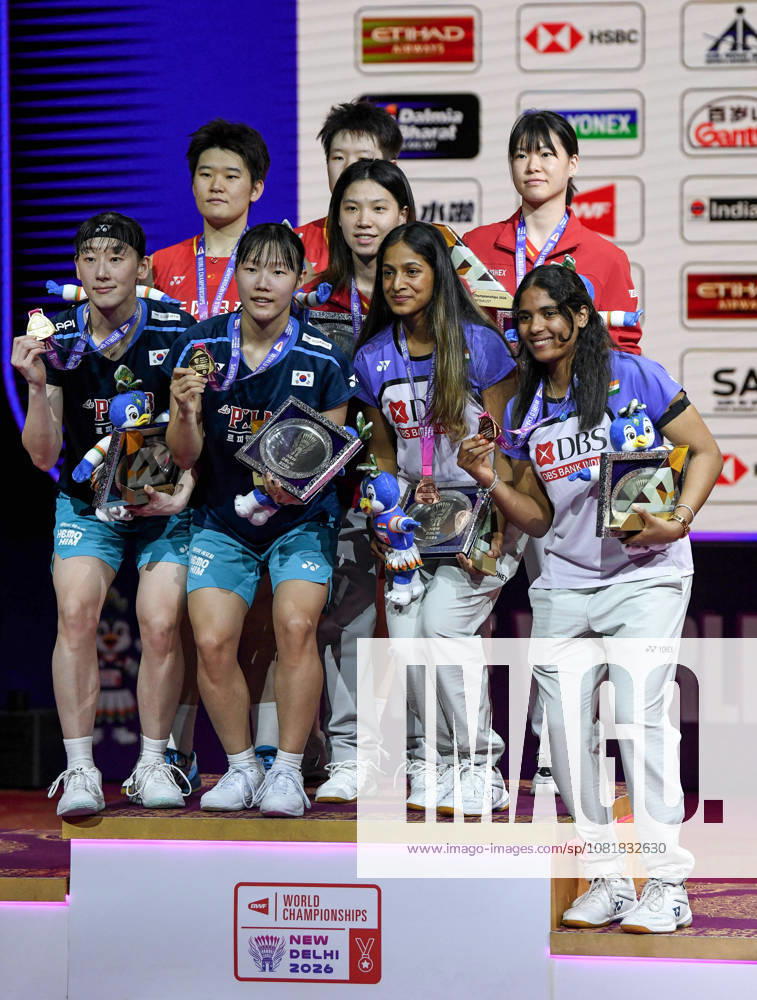 2026 BWF World Championships: Medallists of Women s Doubles New Delhi, Aug 23 (ANI): China s Liu Sheng Shu and Tan Ning (Silver), South Korea s Baek Ha-na and Lee So Hee (Gold), China s Li Yi Jing and Luo Xu Min (Bronze), and India s Treesa Jolly and Gayatri Gopichand Pullela (Bronze) from the women s doubles category stand on the podium with their medals at the BWF World Championships at Indira Gandhi Indoor Stadium, in New Delhi on Sunday. NEW DELHI Delhi India