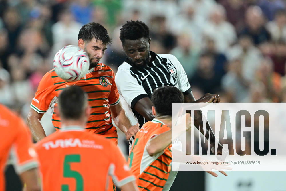 Alanyaspor v Besiktas - Turkish Super Lig ANTALYA, TURKIYE - AUGUST 23: Besiktas player Wilfred Ndidi (R) competes with opponents during the Turkish Super Lig 2nd week match between Corendon Alanyaspor and Besiktas at Alanya Oba Stadium in Antalya, Turkiye on August 23, 2026. Orhan Cicek Anadolu Antalya Turkey. Editorial use only. Please get in touch for any other usage.