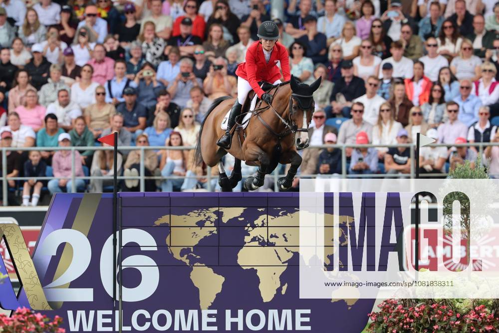 Sophie Hinners (GER, Deutschland) mit Pferd Iron Dames Singclair an der WM-Wand, WM-Hindernis, Springen, FEI Jumping World Championship, WM, Weltmeisterschaft , FEI Jumping World Championship, Competition Individual Final, Longines-Prize, Longines-Preis, Finale Einzelwertung, Jumping , AACHEN - FEI World Championships 2026, Weltfest des Pferdesports, Reitsport Weltmeisterschaft 2026, Aachen 2026, Welcome Home 2026, Aachener Soers, 11. bis 23. August 2026, Reitsport, 23.08.2026, Aachen Aachener Soers Deutschland