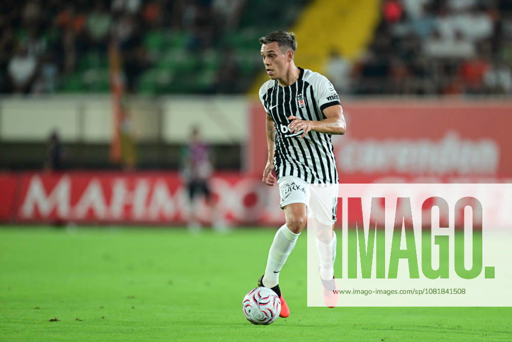 Alanyaspor v Besiktas - Turkish Super Lig ANTALYA, TURKIYE - AUGUST 23: Besiktas player Leanordo Trossard in action during the Turkish Super Lig 2nd week match between Corendon Alanyaspor and Besiktas at Alanya Oba Stadium in Antalya, Turkiye on August 23, 2026. Orhan Cicek Anadolu Antalya Turkey. Editorial use only. Please get in touch for any other usage.