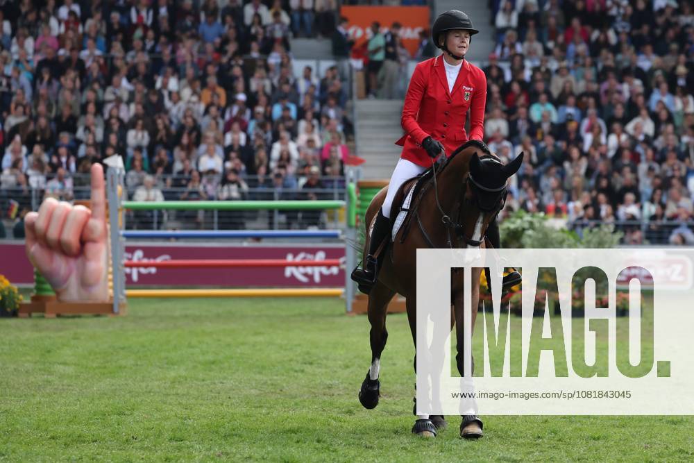 Sophie Hinners (GER, Deutschland) mit Pferd Iron Dames Singclair , Enttäuschung, Frust, geschlossene Augen , Springen, FEI Jumping World Championship, WM, Weltmeisterschaft FEI Jumping World Championship, Competition Individual Final, Longines-Prize, Longines-Preis, Finale Einzelwertung, Jumping , AACHEN - FEI World Championships 2026, Weltfest des Pferdesports, Reitsport Weltmeisterschaft 2026, Aachen 2026, Welcome Home 2026, Aachener Soers, 11. bis 23. August 2026, Reitsport, 23.08.2026, Aachen Aachener Soers Deutschland